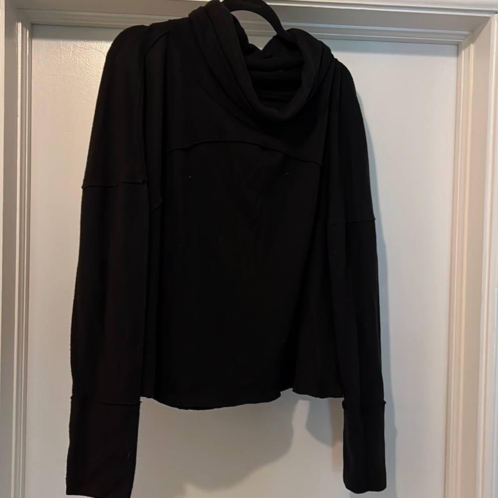 Free people black long sleeve cowl neck/ loose turtleneck fleece top